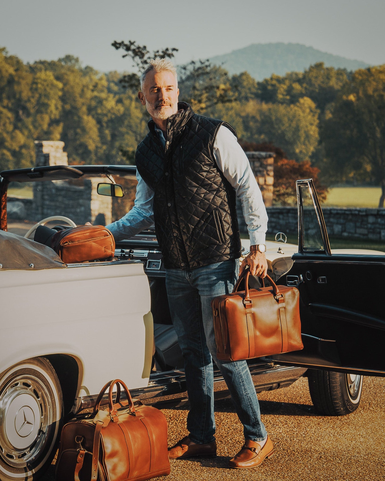 This high-end black leather vest is meticulously quilted, offering a refined look that complements any upscale wardrobe.