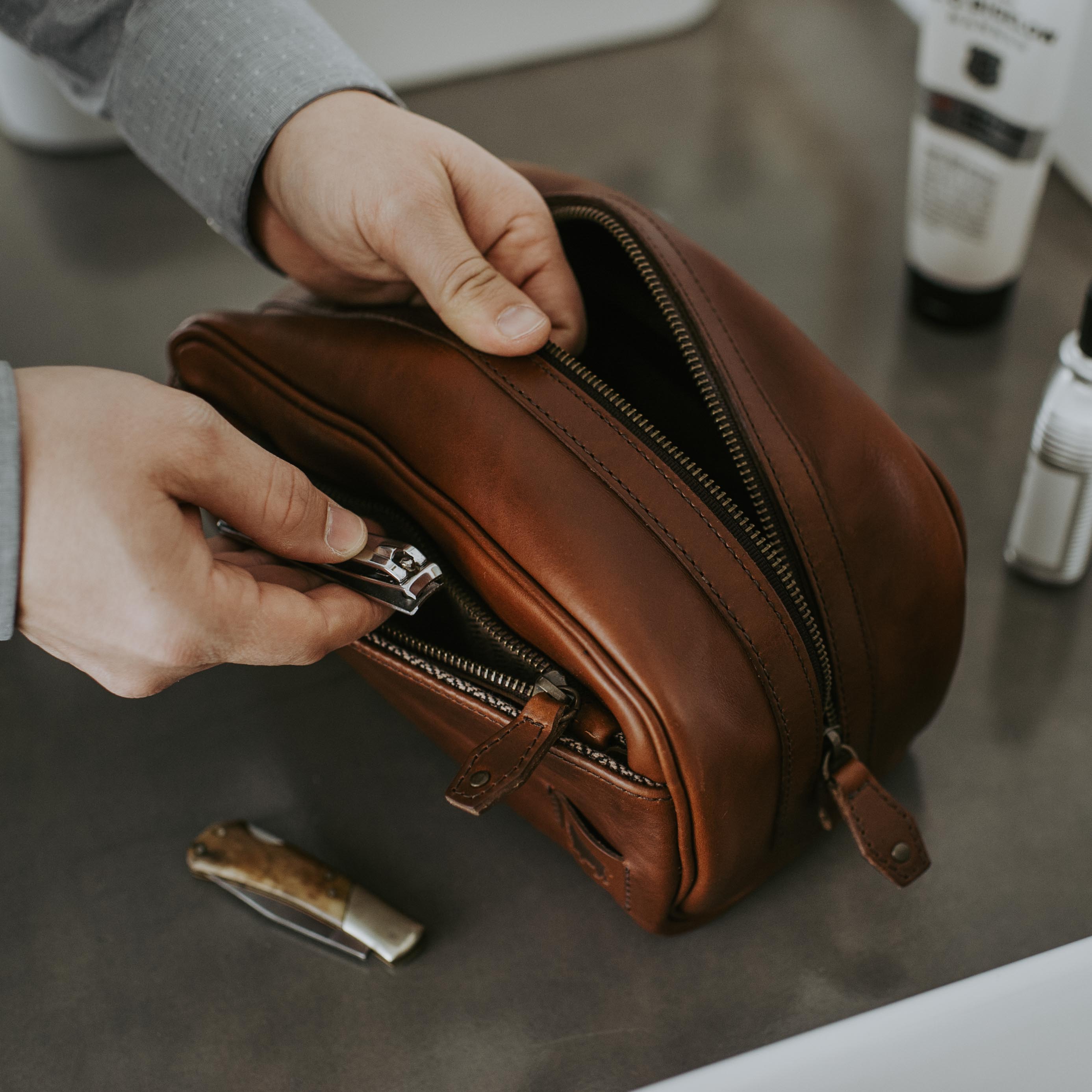 Modern Leather Dopp Kit | Elderwood hover