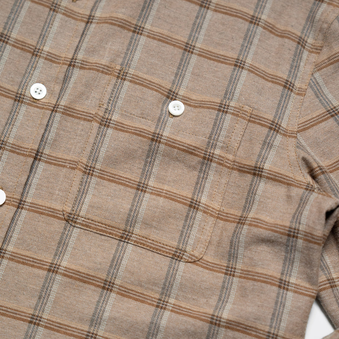 Close-up of the single open pocket of the Windsor Men's Cotton Dress Shirt in timber pane design